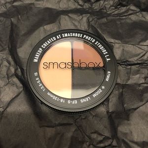 Smashbox eyeshadow trio